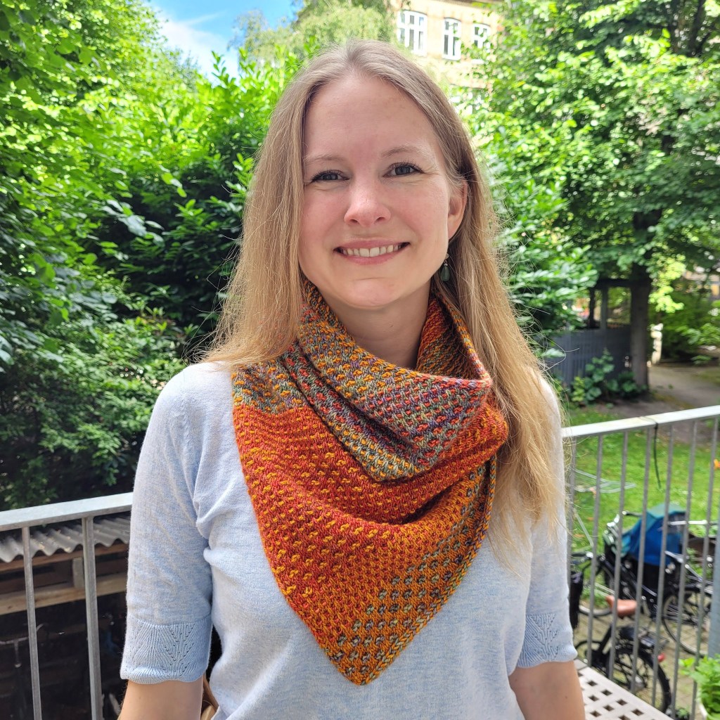 The Shift Cowl strikket af mig i Malabrigo Dos Tierras.